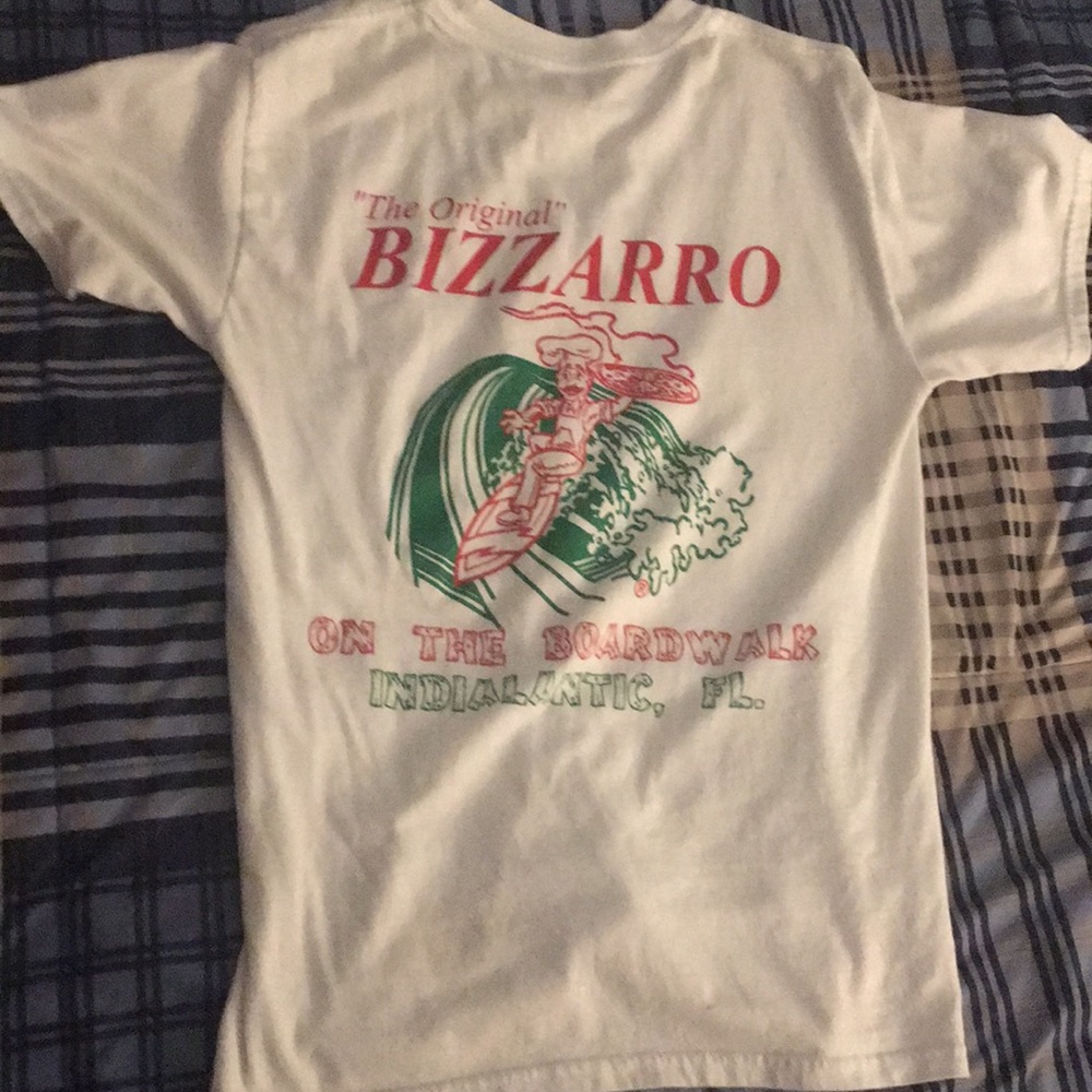 Bizzario pizza shirt